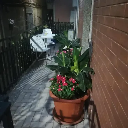 Le Del Cortile 2 *
