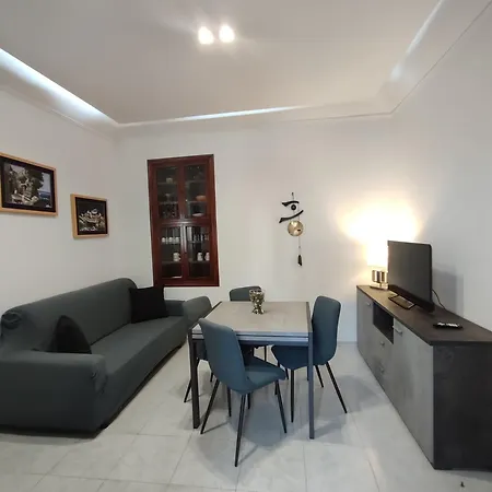 Le Del Cortile 2 Apartment *