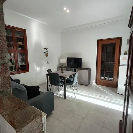 Le Del Cortile 2 * كاتانيا